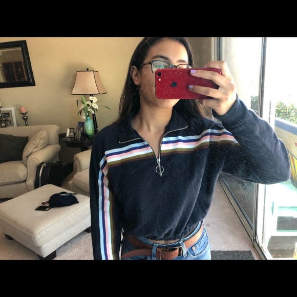 UO cropped navy quarter zip w stripes - Picture 2 of 4